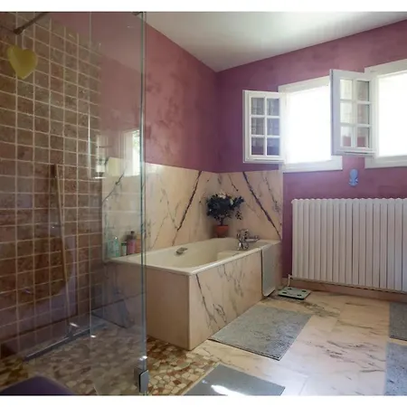 Bed & Breakfast D'hote Chez Violeta 3*